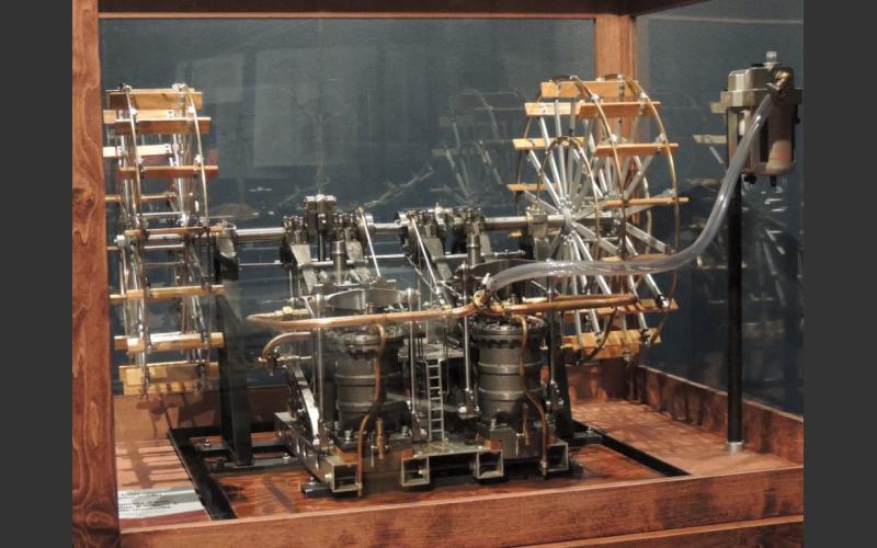 Visitors can operate this side lever steam engine model to explore the technology Cunard first used in his steam vessels. 