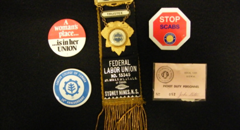 A collection of Union pins.